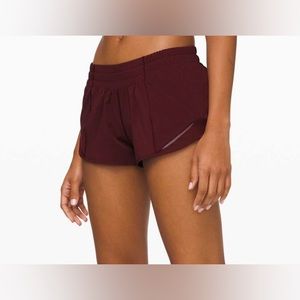 Lululemon Hotty Hot LR 2.5” Shorts (Maroon)